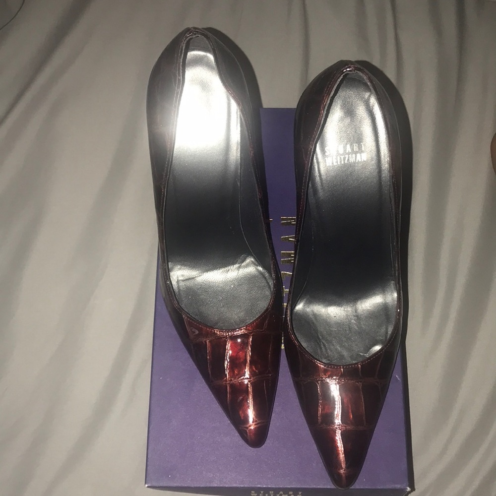 Stuart Weitzman Flame Croco Beautiful Shoe-Size 9